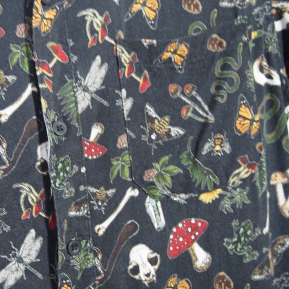 Mens Social Collision Mushroom/Bugs Print Rayon Button Up Shirt Size S - Picture 9 of 11
